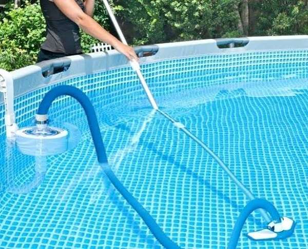 How To Make A Pool Vacuum Using A Garden Hose - PoolCleanerLab